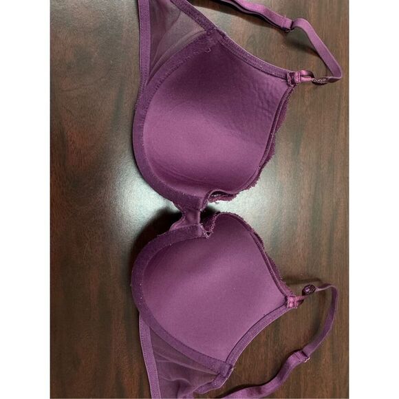 Victoria’s Secret Lined Demi Berry Color with Gold Bra Size 32D - Picture 4 of 7
